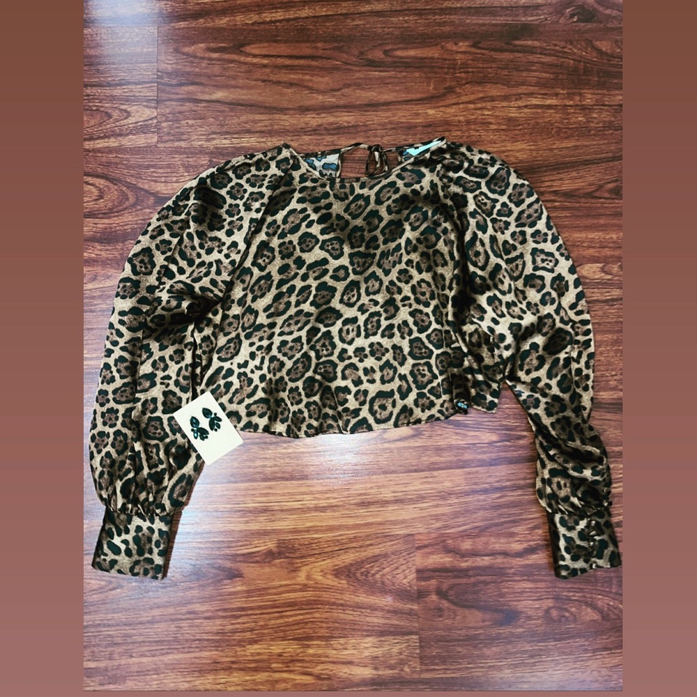 Leopard top